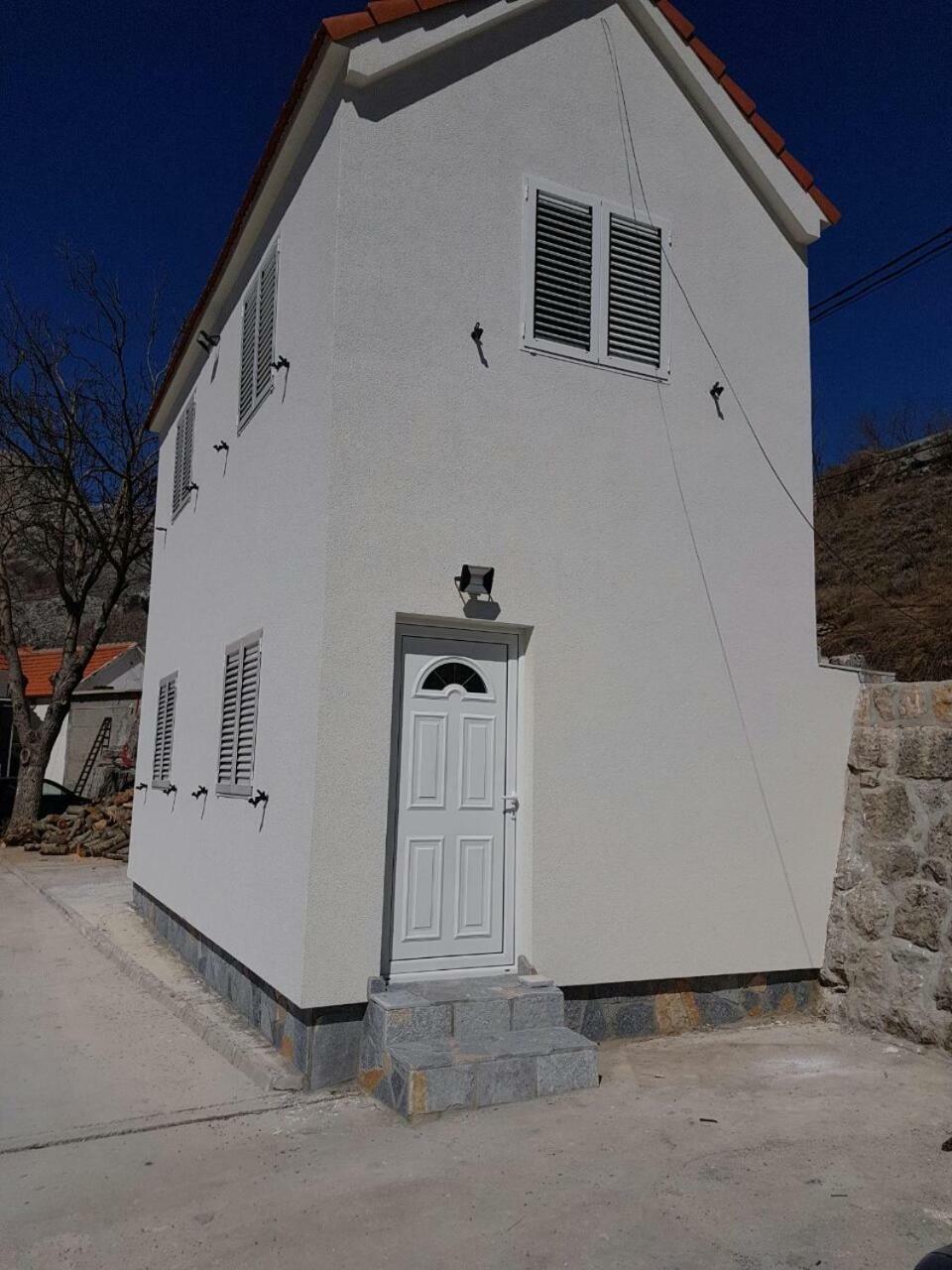 Porto Njegusi A2 Apartman Cetinje Kültér fotó